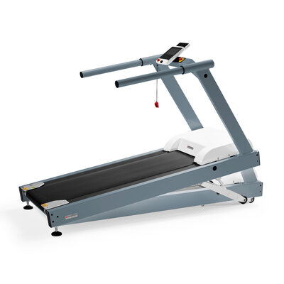 motion sprint 900 PL <p>Dieses Gerät ist immer mit einer Neigungsverstellung im Bereich von 0-20% ausgestattet und auch sehr, sehr individuell anpassbar an die verschiedensten Sondernutzungen. So sind<em> Laufrichtungsumkehr, Zusatztastaturen, Unterarmstützen, verschiedene Geländervarianten</em> und Sonderneigungen, wie auch Sondergeschwindigkeiten kein Problem bei diesem Gerät.</p>
